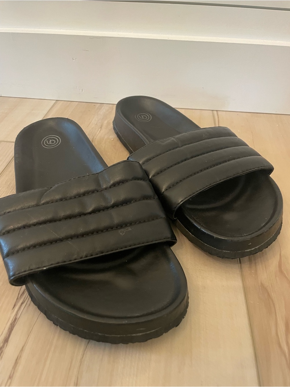 Urban Outfitters Black Quilted Slide Sandals - Women